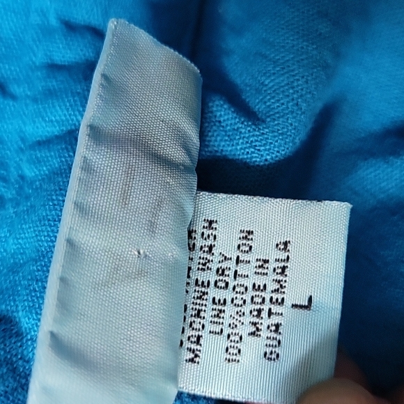 Embroidered designs made in Guatemala button down top. - Picture 6 of 9